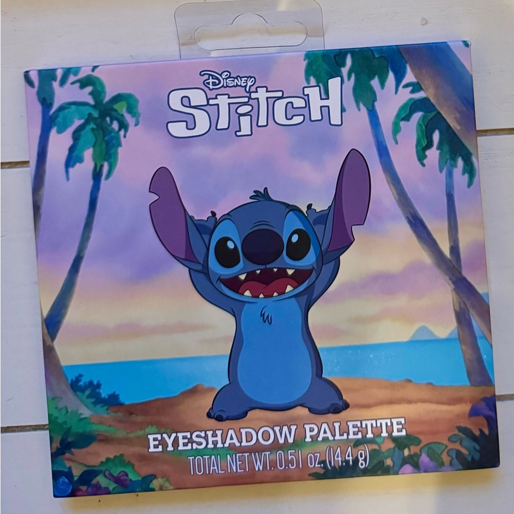 Disney Stitch Eyeshadow Palette 12 Shades Hibiscus Designs & Mirror Compact
